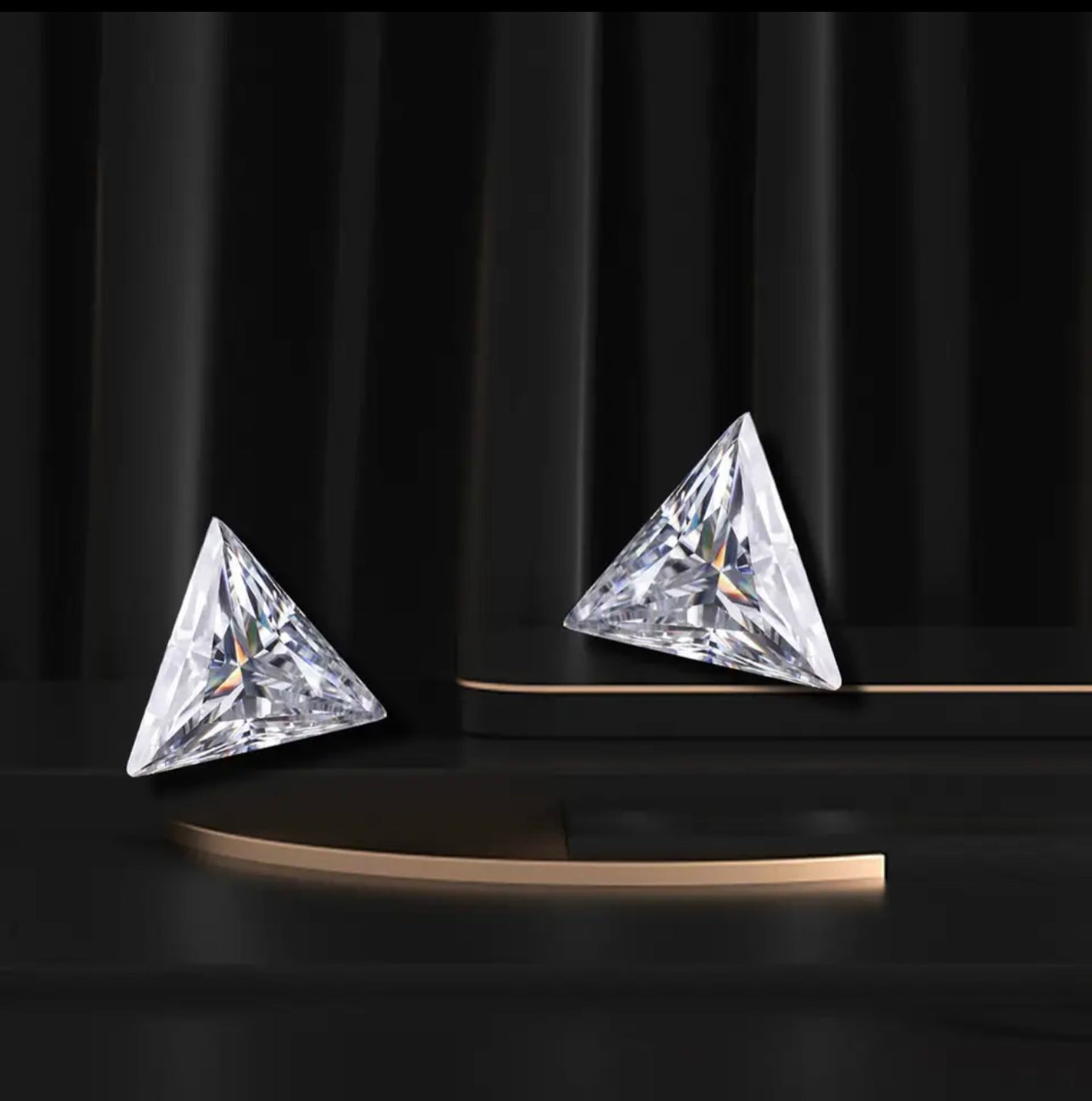 MOISSANITA GRA CORTE TRIANGULO 0.30CT 4X4MM