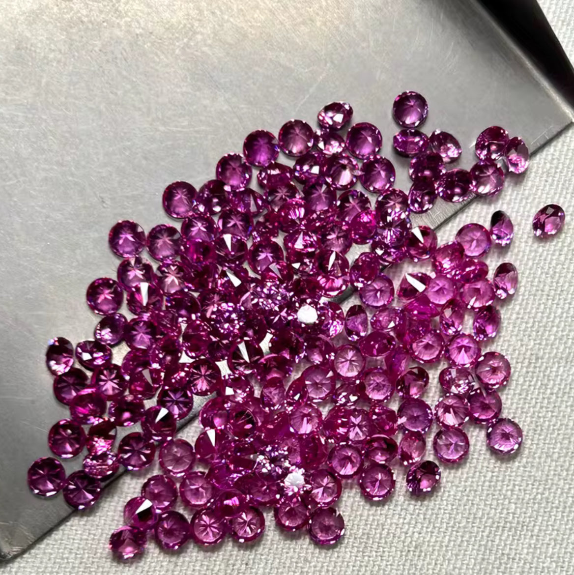 ZAFIRO DE LABORATORIO PURPLE PINK CORTE REDONDO 3MM