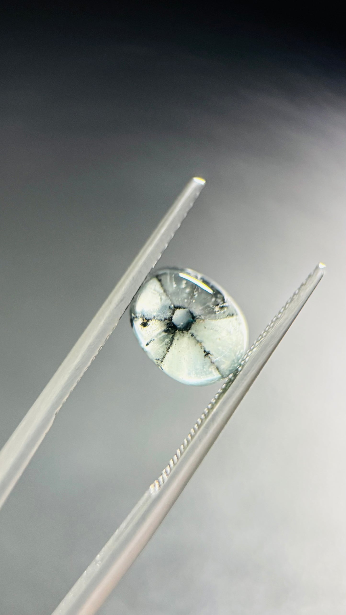 ESMERALDA TRAPICHE CDTEC OVAL 2.12 CTS 8.96 X 6.92 MM