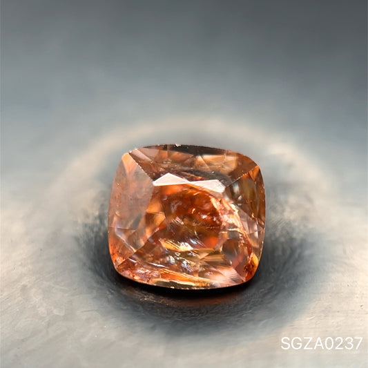 ZAFIRO PEACH CORTE CUSHION 1.27 CT 5.1 x 5.6 MM