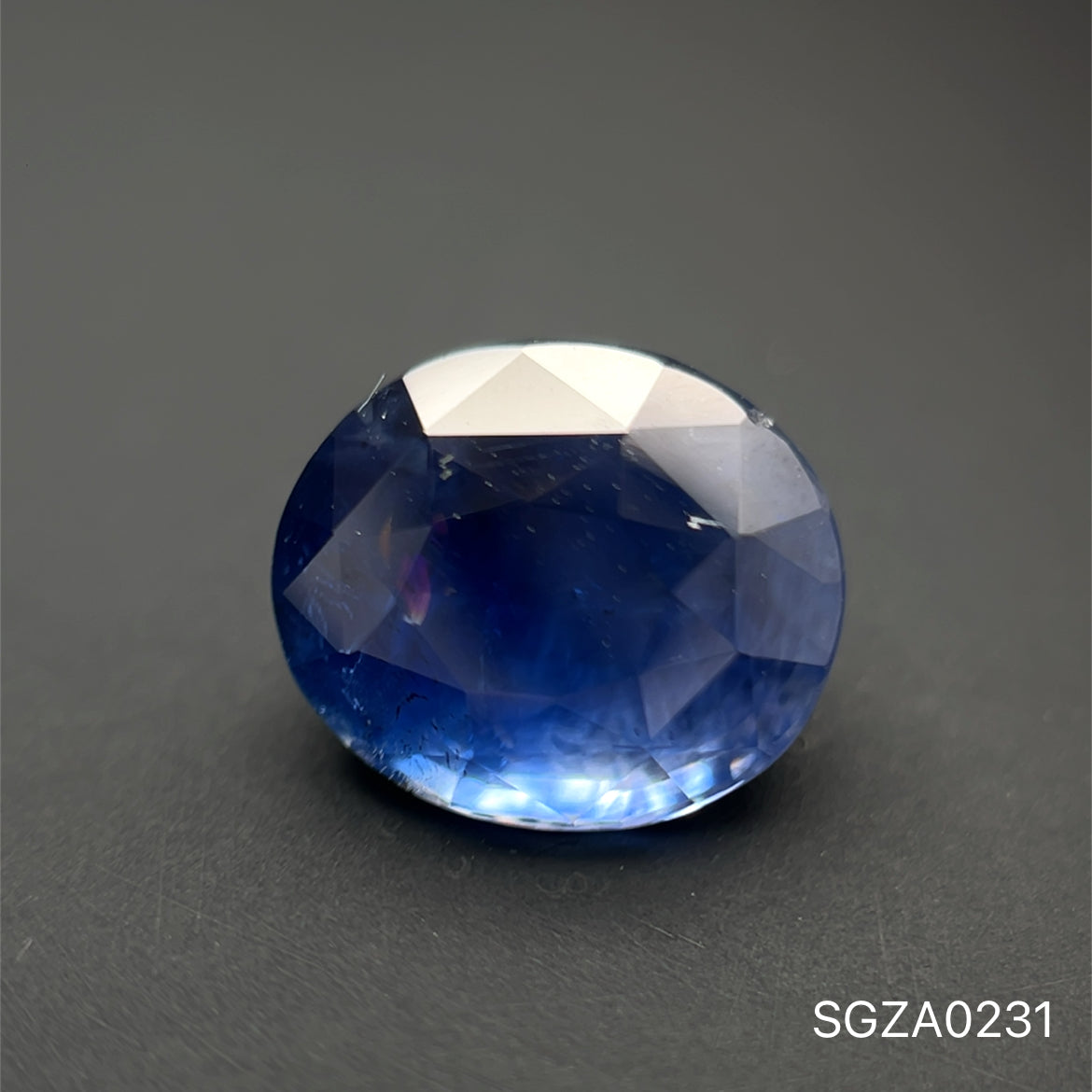 ZAFIRO AZUL OVAL 3.34 CT 7.5 x 8.8 x 6.3 MM