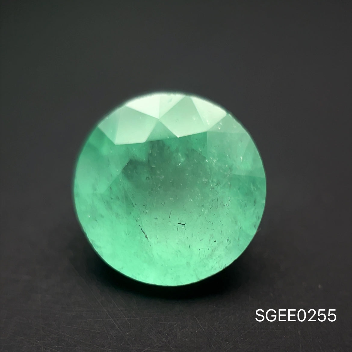 ESMERALDA NATURAL COLOMBIANA REDONDA 3.02 CTS 9.71 X 9.69 X 6.43 MM