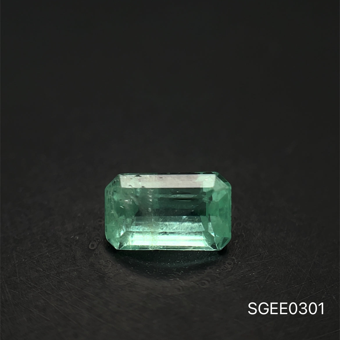 ESMERALDA NATURAL COLOMBIANA ESMERALDA 0.735 CTS 4.1 X 6.65 MM