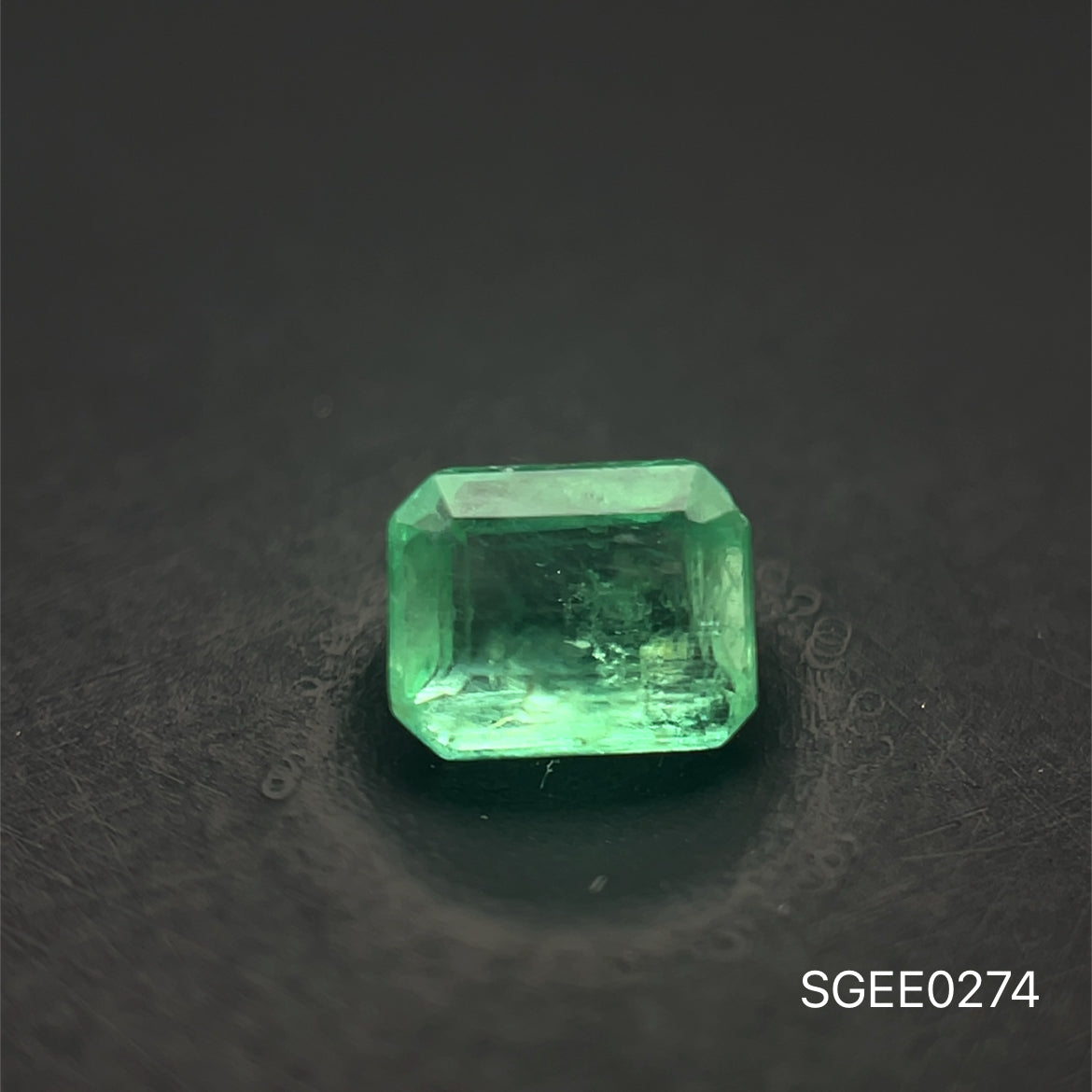 ESMERALDA NATURAL COLOMBIANA ESMERALDA 0.395 CTS 4.83 X 3.77 X 2.5 MM
