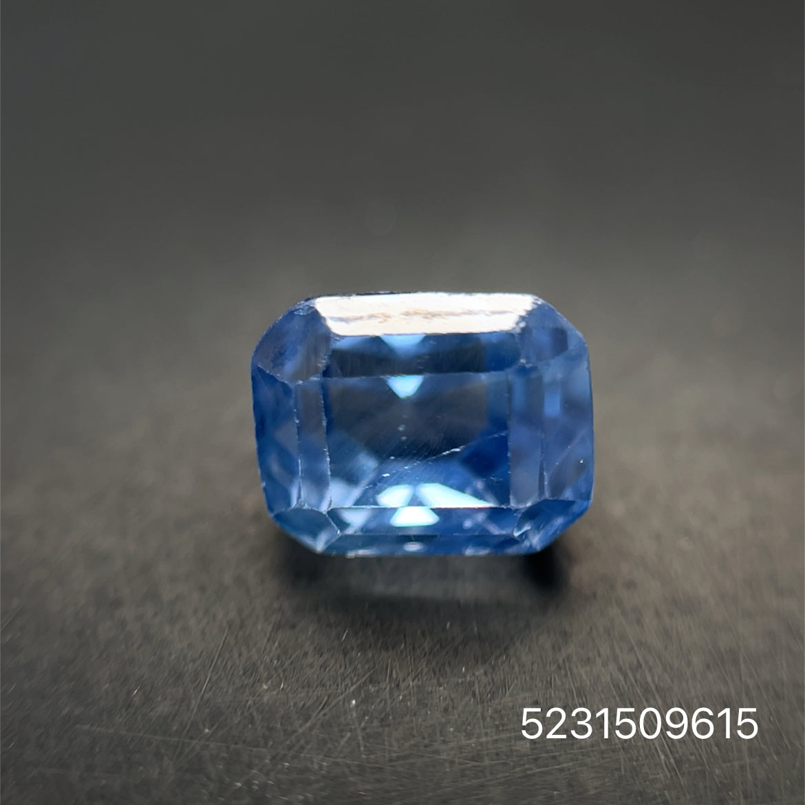ZAFIRO AZUL GIA CORTE CUSHION 4.25 CT