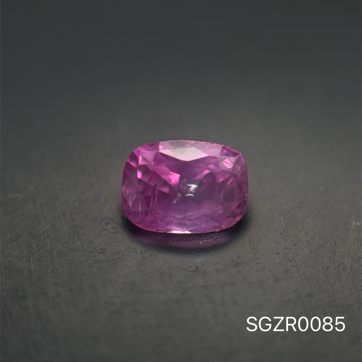 ZAFIRO CORTE CUSHION ALARGADO 1.03CT