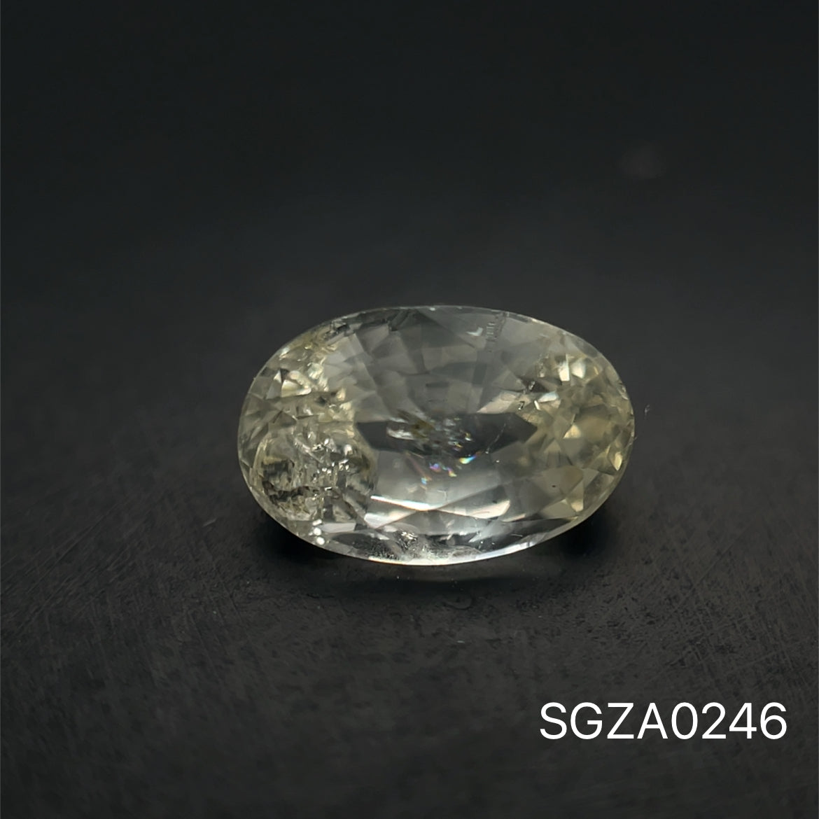 ZAFIRO OVAL 2.055 CT 5.4 X 8.2 MM