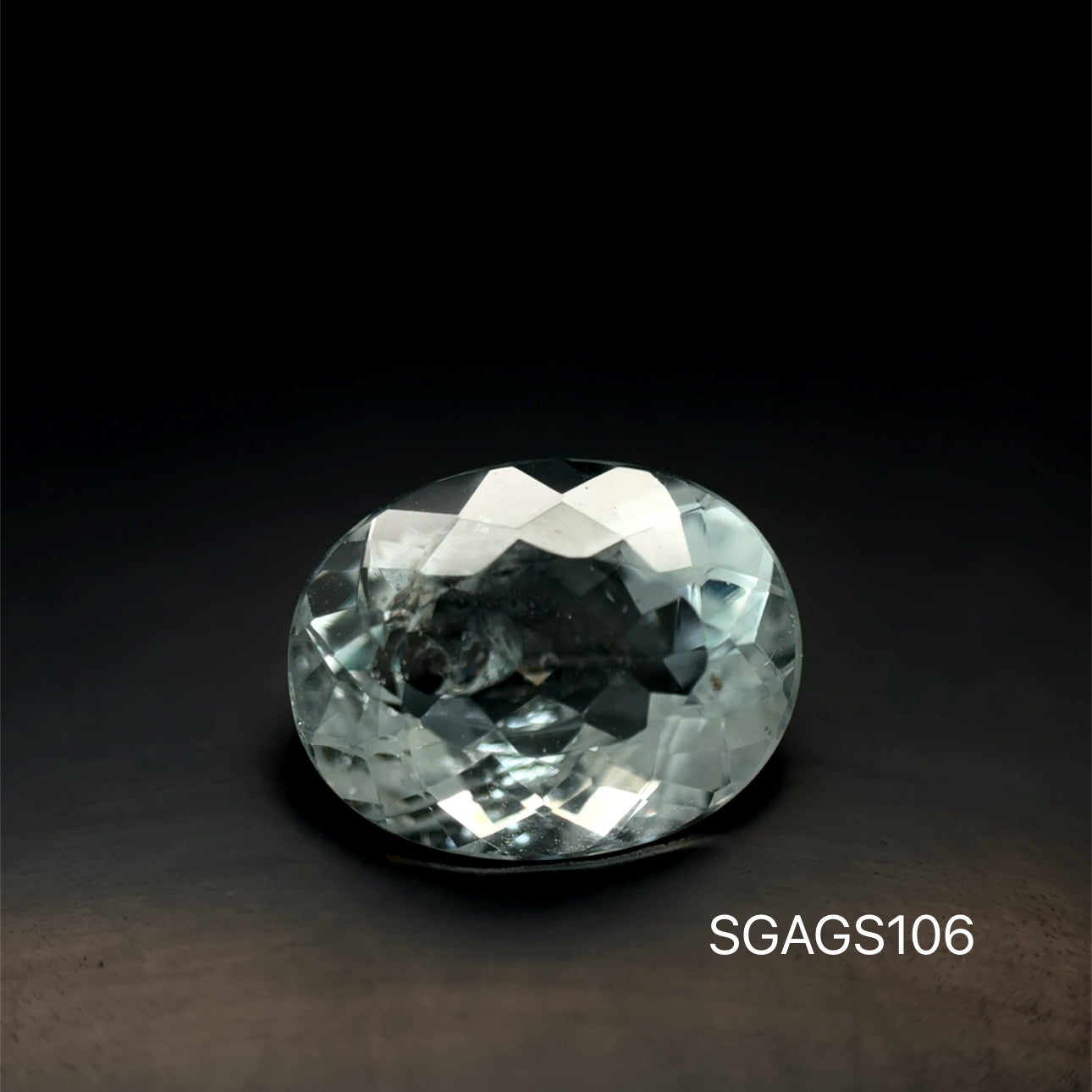 AGUAMARINA CORTE OVAL 2.665 CT