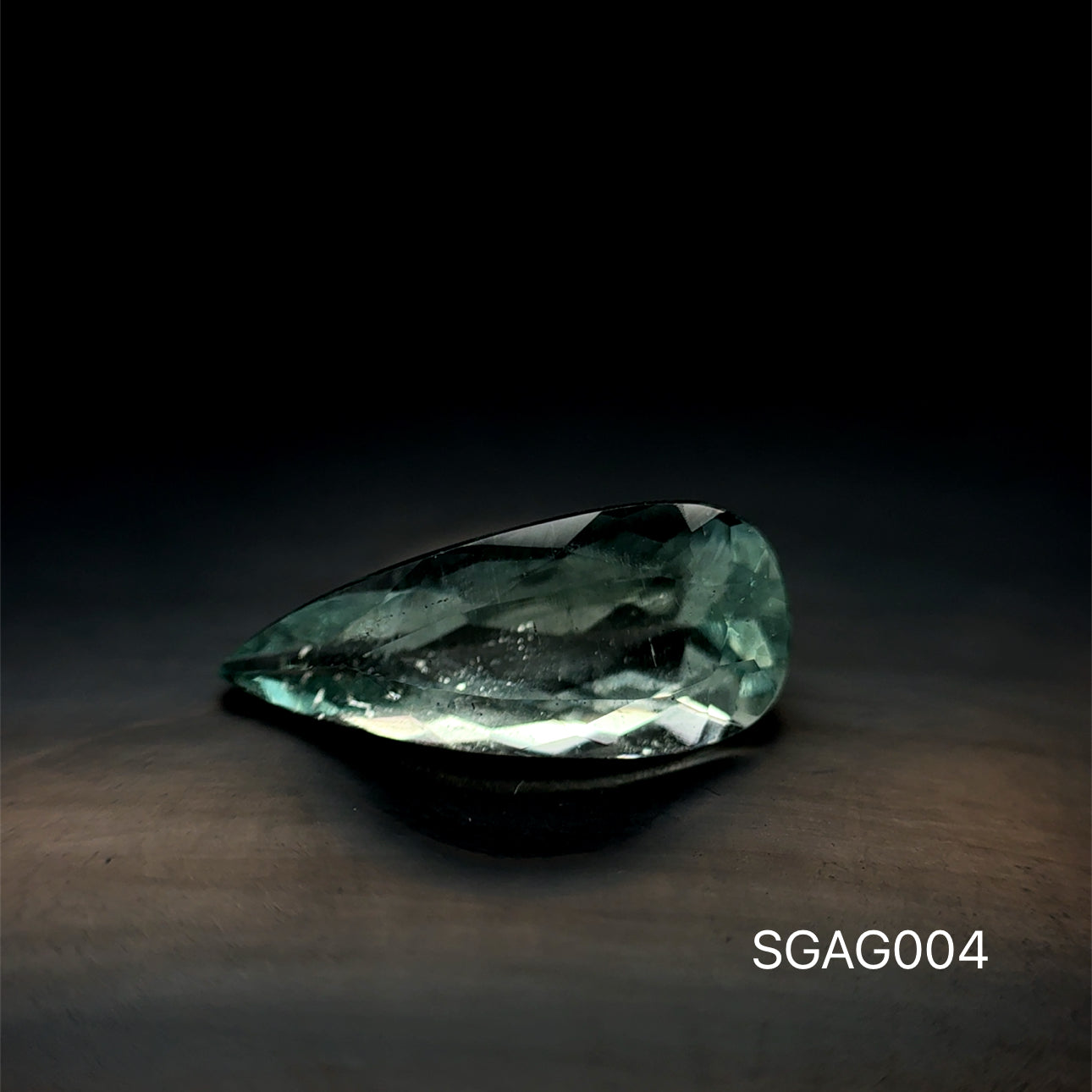 AGUAMARINA CORTE PERA 1.55 CT 5.7 X 13.1 MM