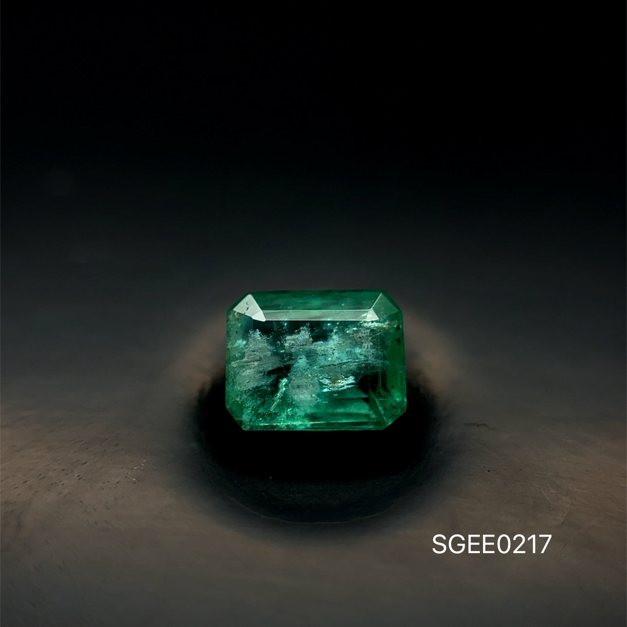 ESMERALDA CORTE ESMERALDA 5.9 X 4.7 MM 0.925CT