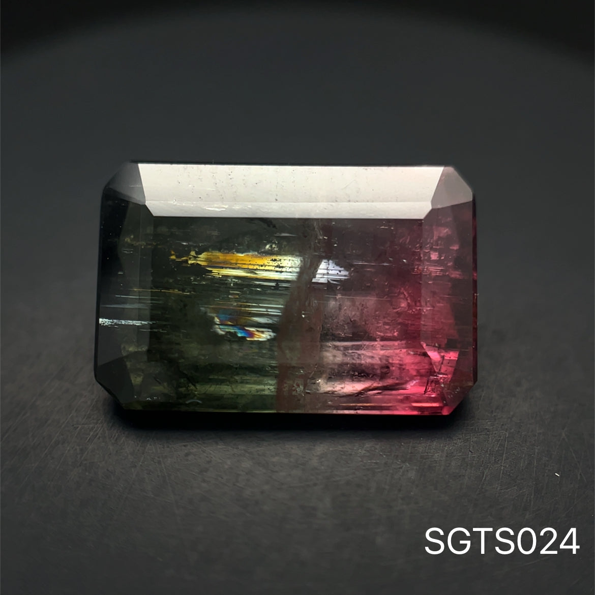 TURMALINA SANDIA 9.115 CTS 16.1 X 10.7 X 5.5 MM