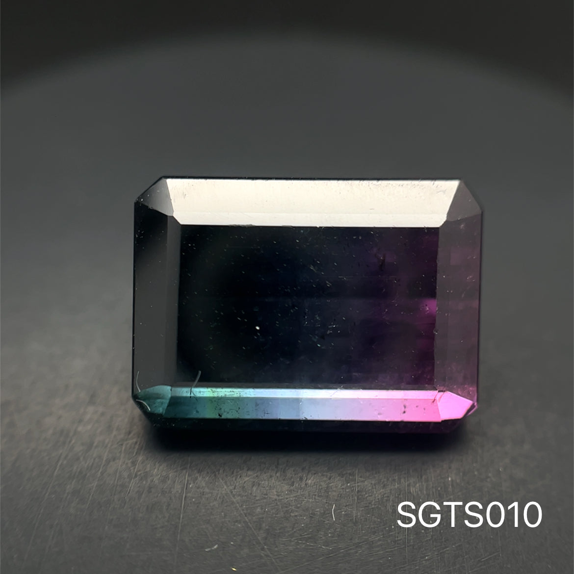 TURMALINA SANDIA 14.265 CTS 15.99 X 11.62 X 8.15 MM