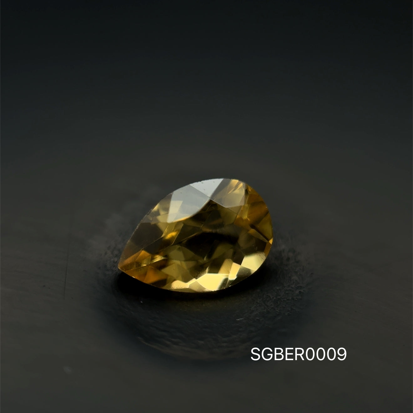 BERILO NATURAL AMARILLO PERA 4 X 6 Y 3 X 5 MM