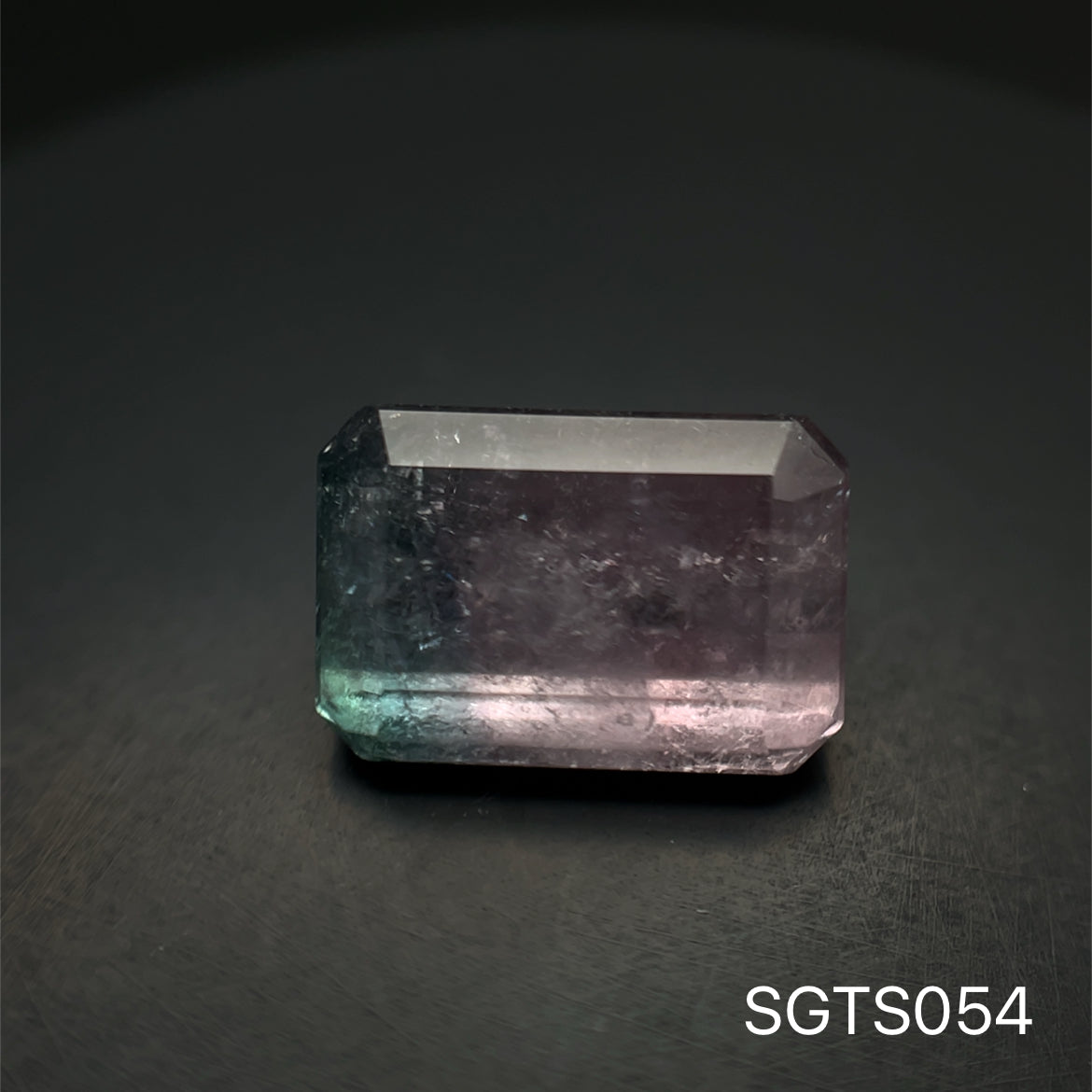 TURMALINA BICOLOR 8.14 X 12.10 MM 5.7 CTS