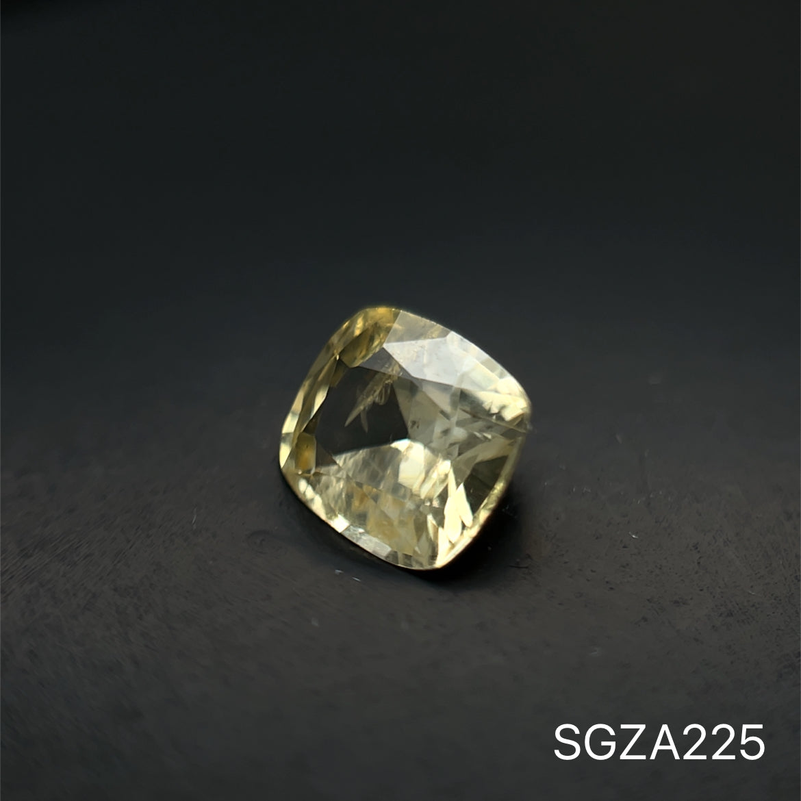 ZAFIRO CORTE CUSHION 1.08 CT