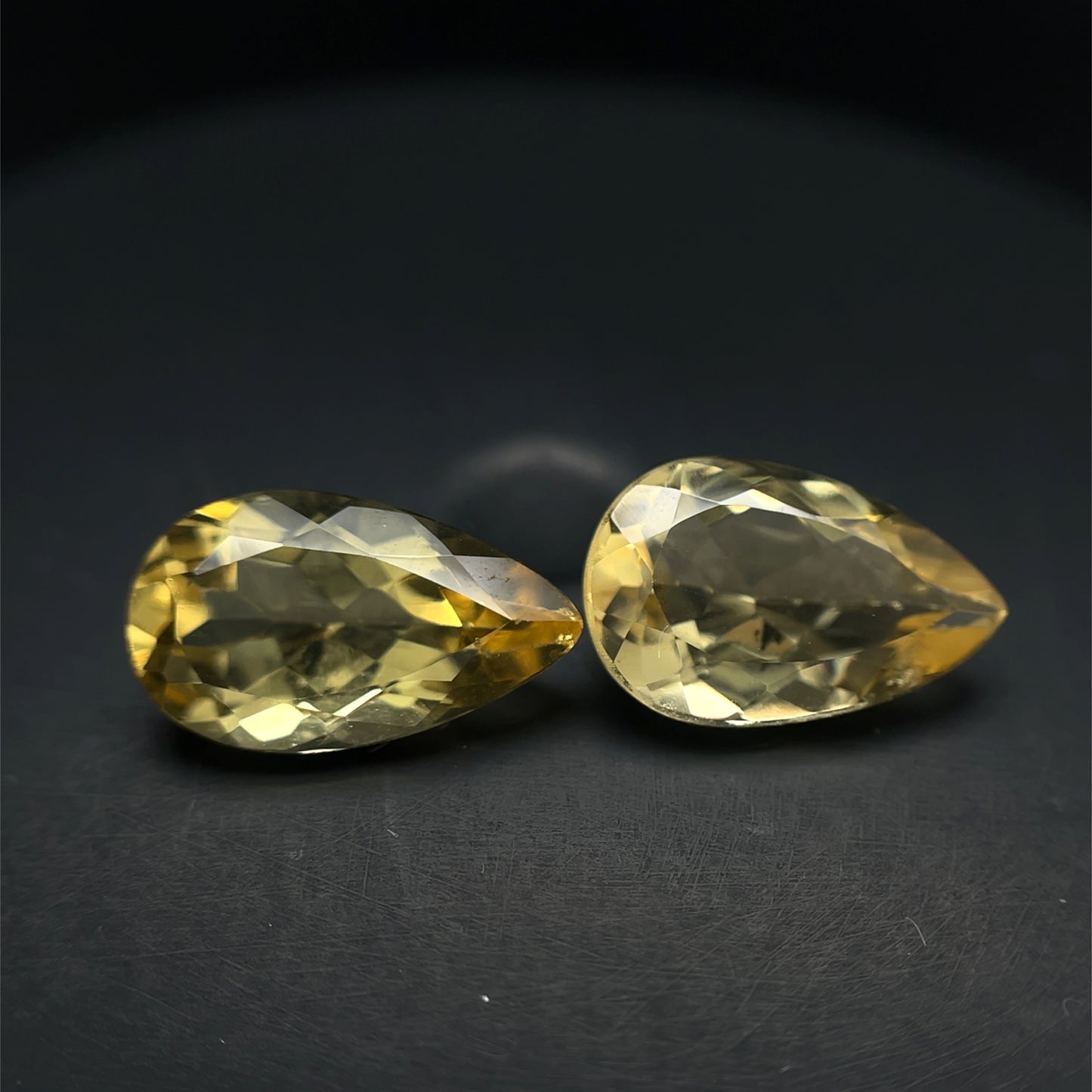 BERILO AMARILLO 7.5 X 11 MM 4.9 CTS