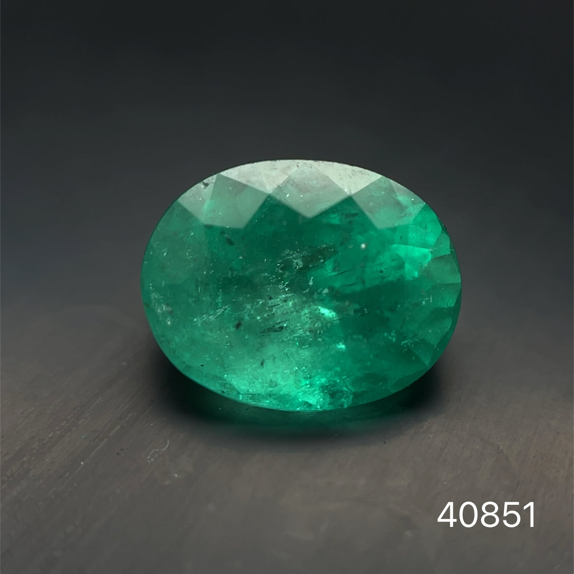 ESMERALDA CDTEC CORTE OVAL 10.26 X 8.13 3.04 CT