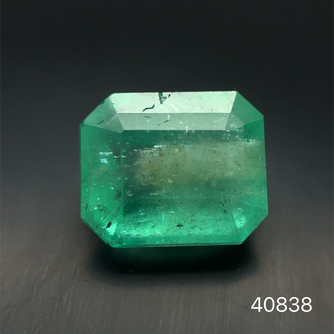 ESMERALDA CDTEC CORTE ESMERALDA 10.69 X 8.91 5.21 CT