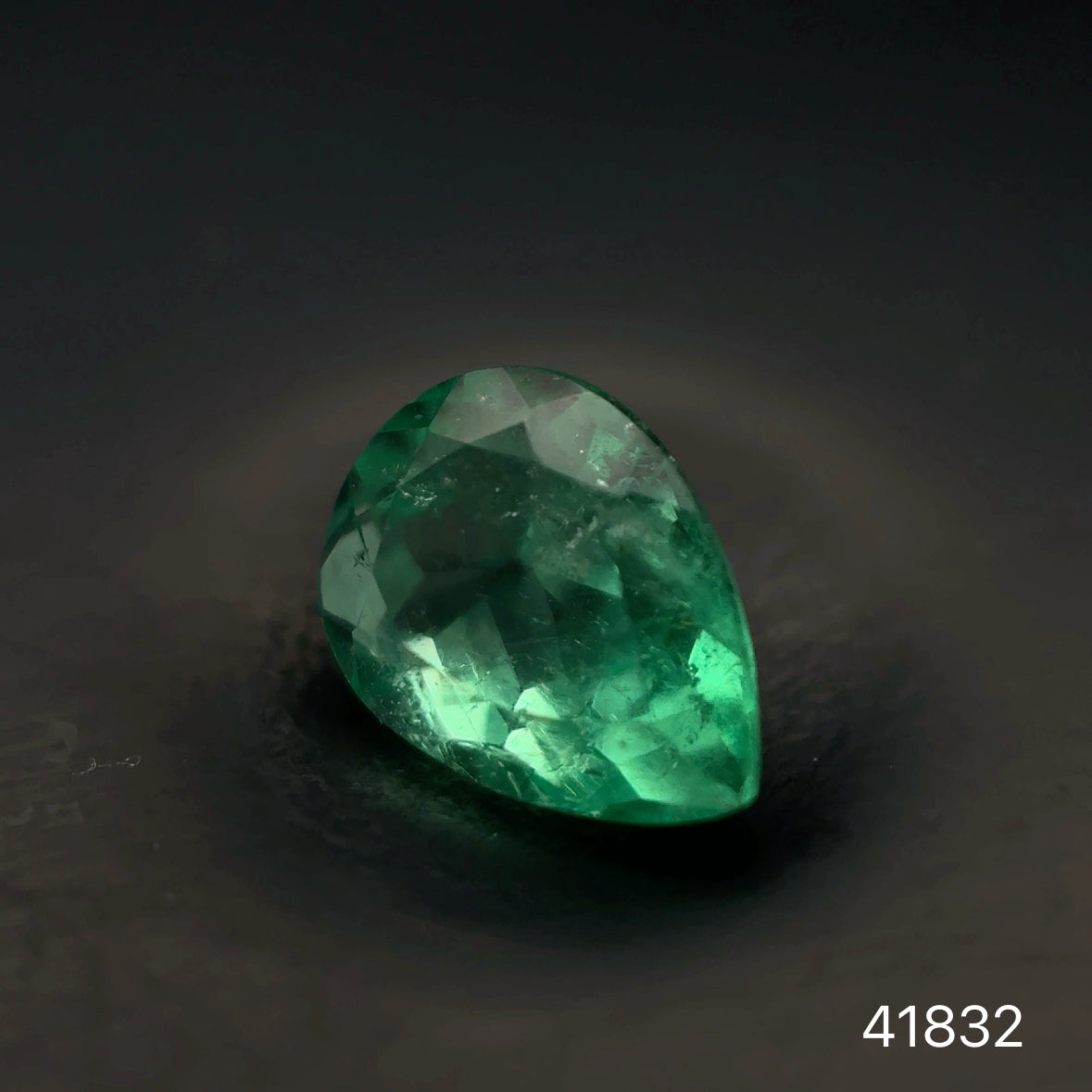 ESMERALDA CDTEC PERA 0.64 CTS 6.64 X 4.82 MM