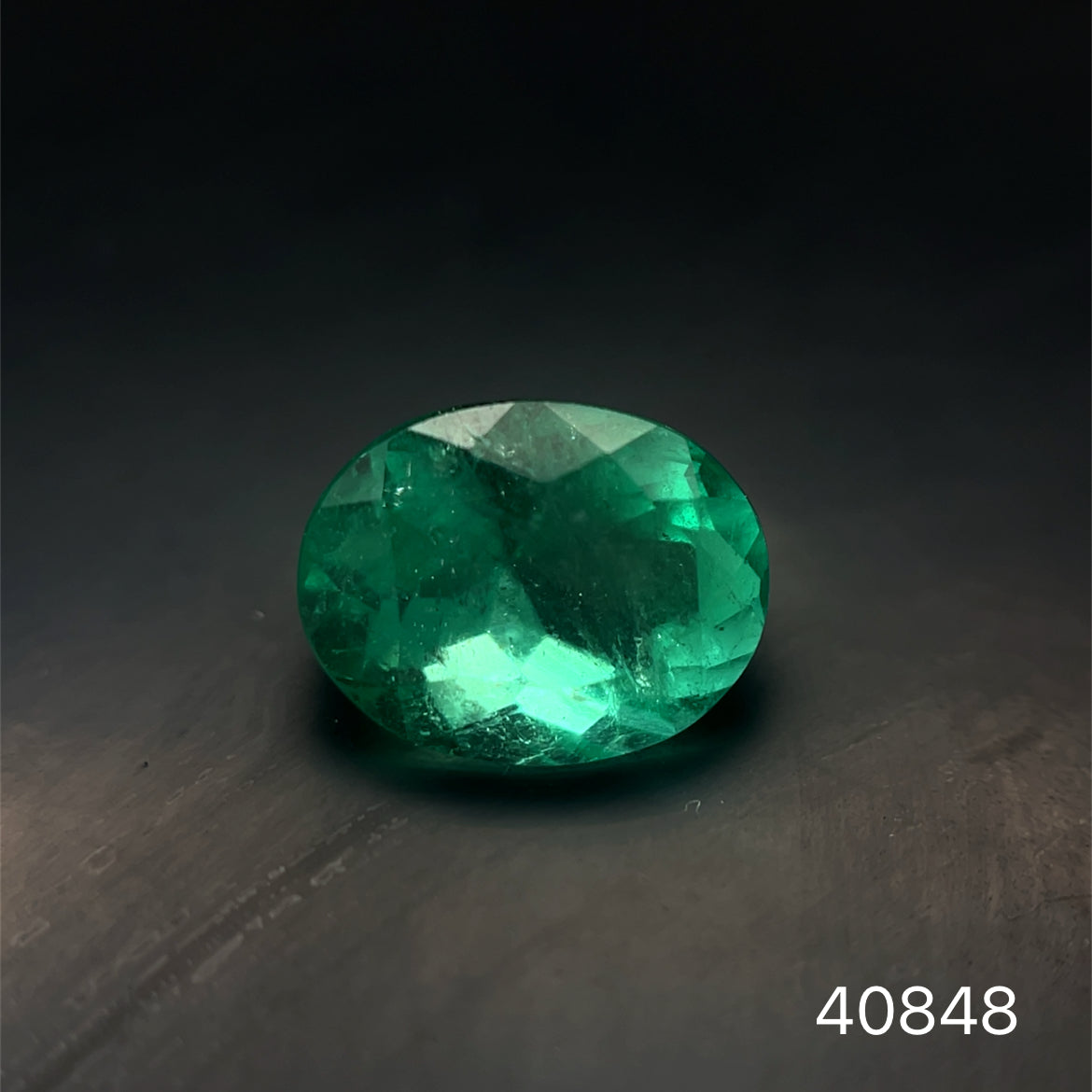 ESMERALDA CDTEC OVAL 9.18 x 7.15 x 6.01 MM 2.17 CTS