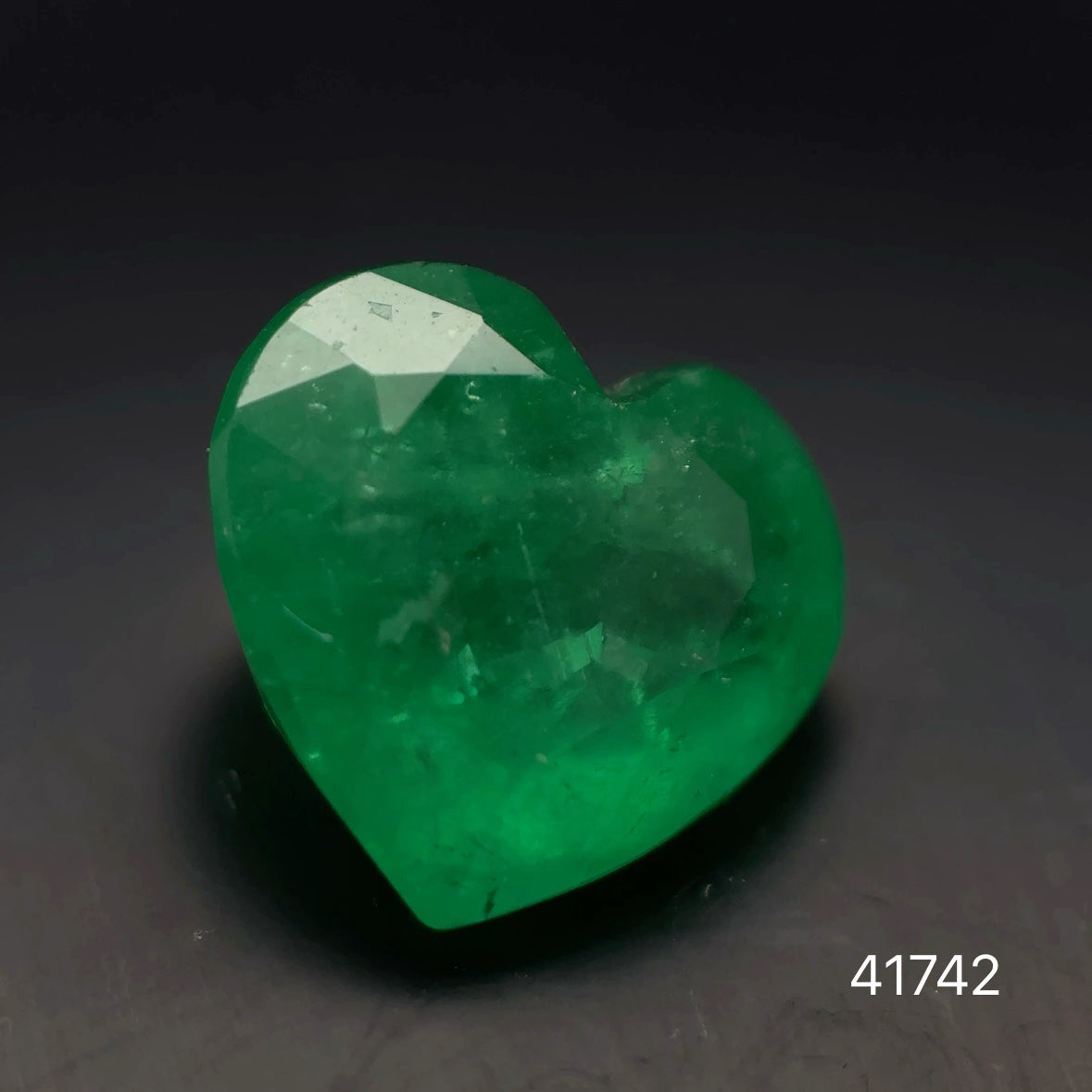 ESMERALDA CDTEC CORAZON/ 3.40 CT / 9.51 X 10.15 X 6.06 MM