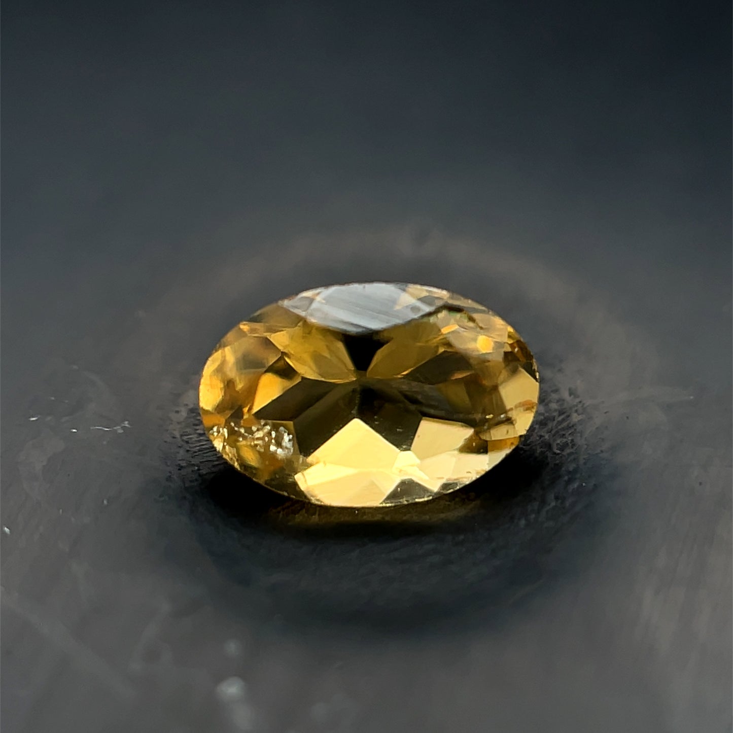 CITRINO NATURAL OVAL 4X6 MM