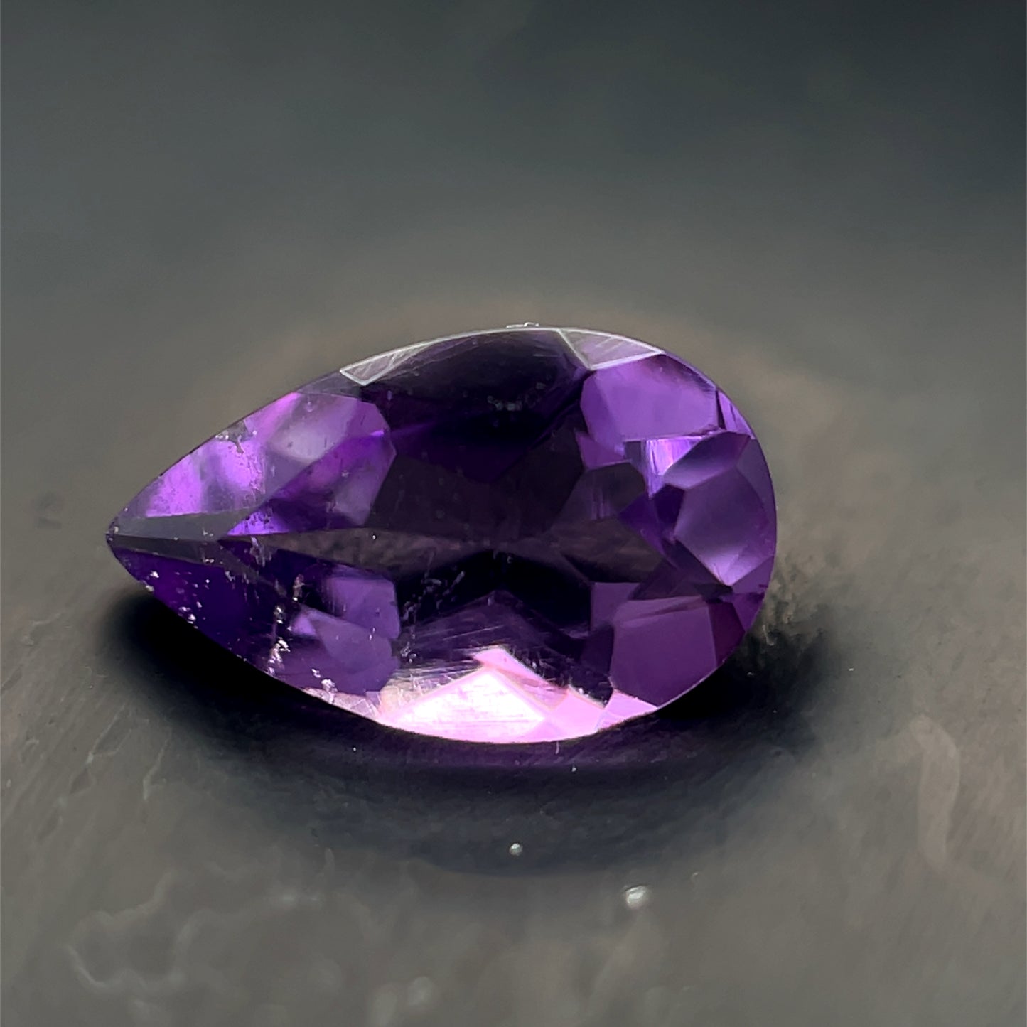 AMATISTA CORTE PERA 8 X 5 MM