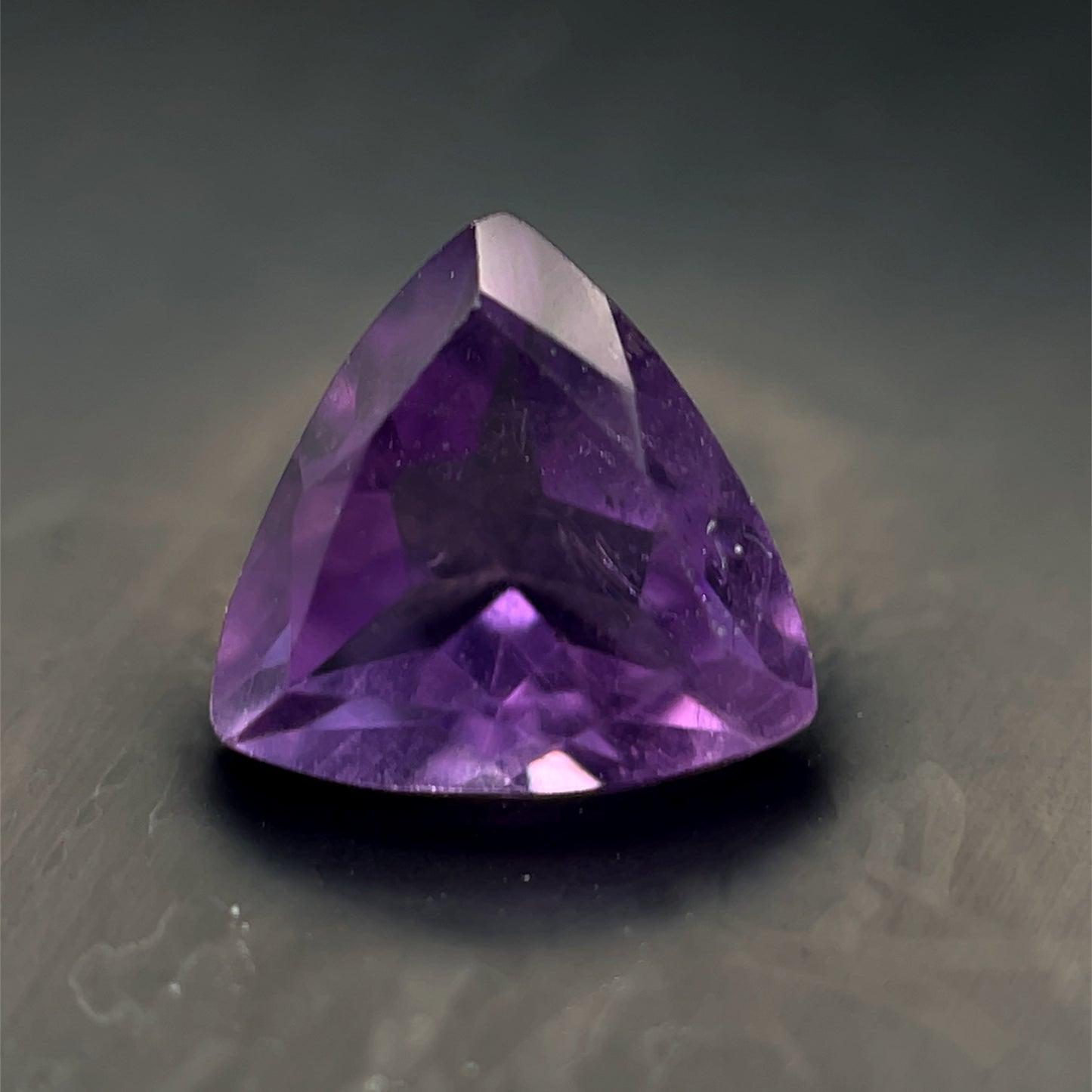 AMATISTA CORTE TRILLON 7 X 7 MM