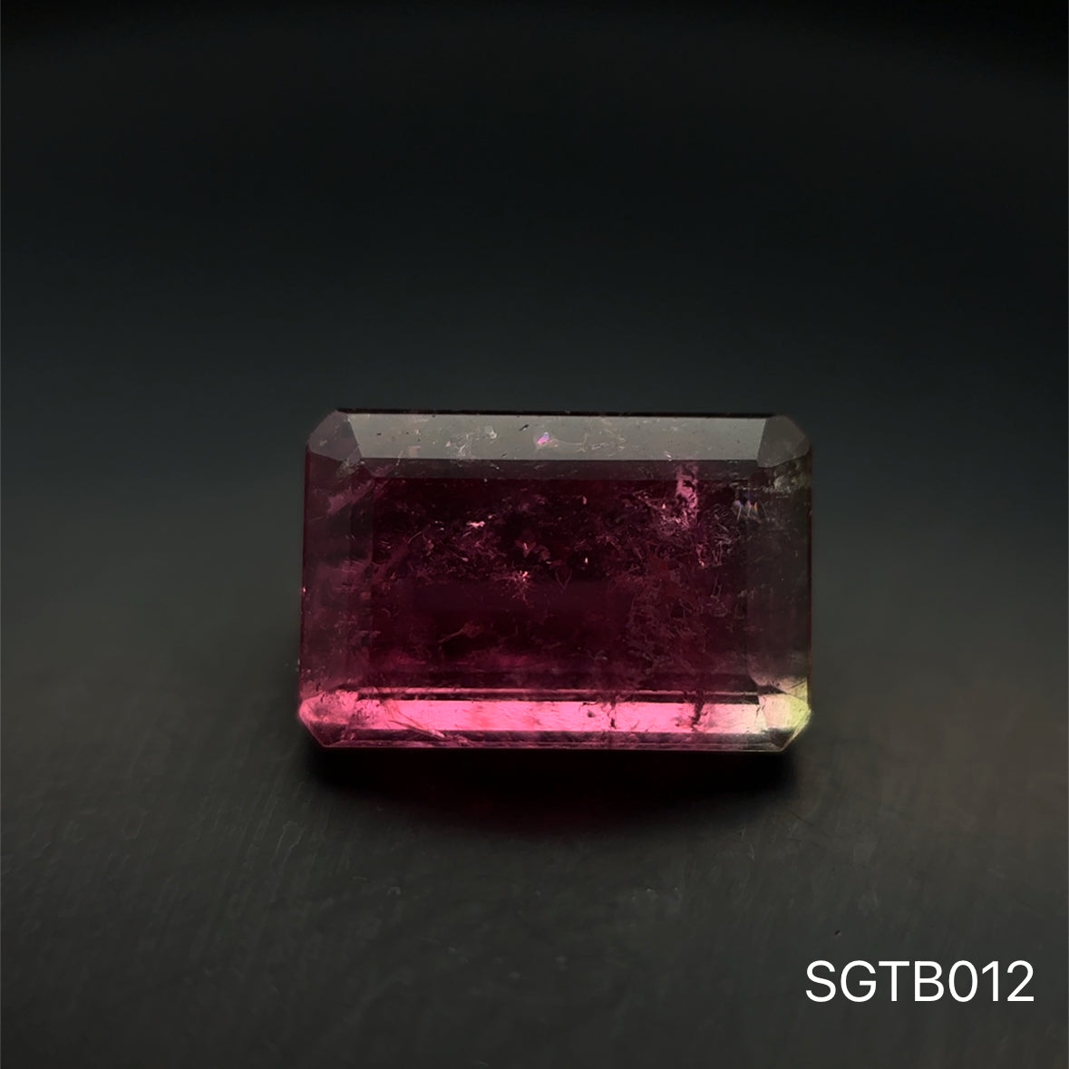 TURMALINA BICOLOR 3.14 CTS 6.74 X 10.09 MM