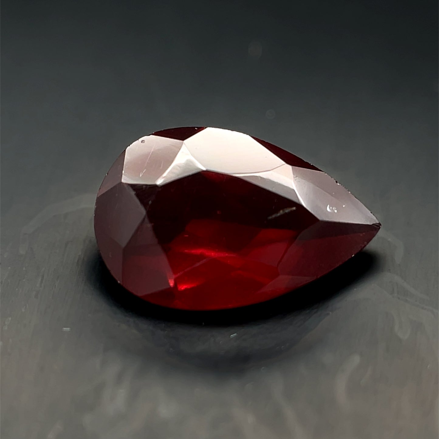 GRANATE CORTE PERA 6 X 8 MM