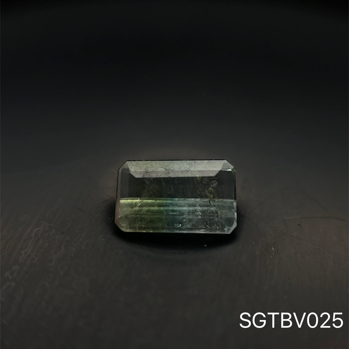 TURMALINA VERDE 0.950 CTS 4.74 X 7.53 MM