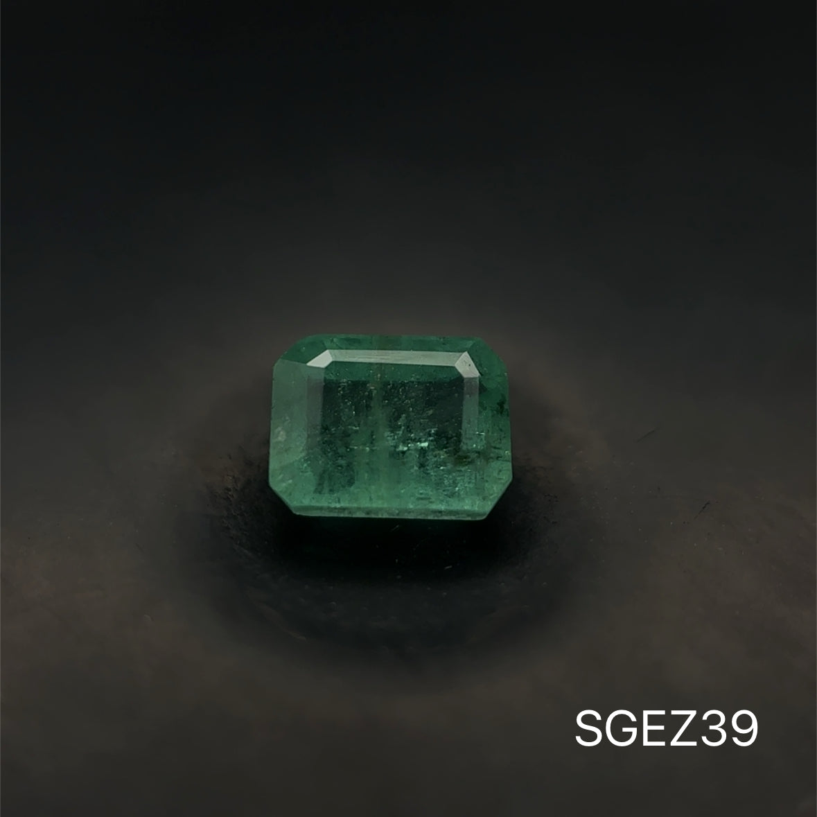 ESMERALDA ZAMBIA C.ESMERALDA 0.530 CTS 5.27 X 4.02 MM