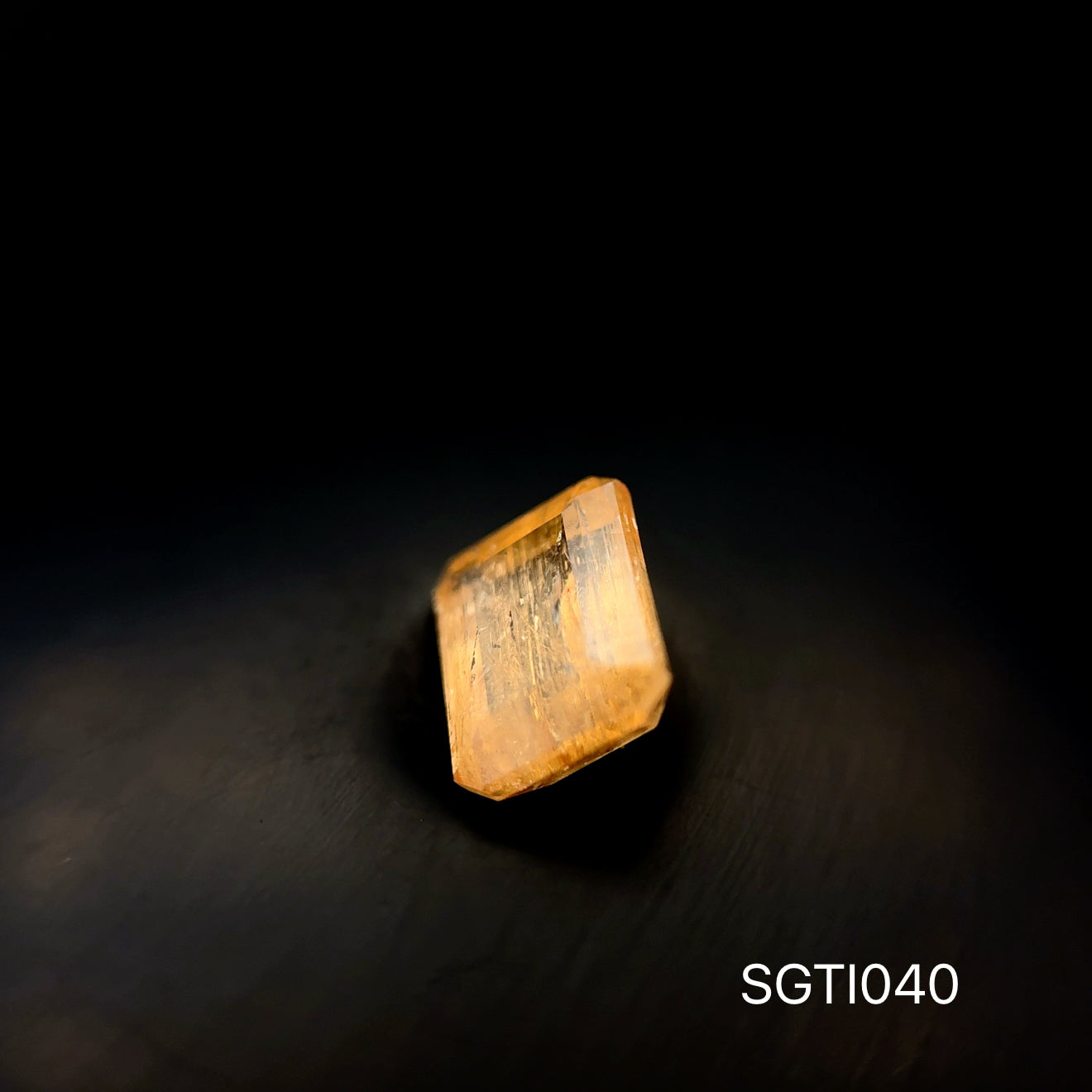 TOPACIO IMPERIAL ESMERALDA 2.71 CT/ 6.94 X 8.59 MM