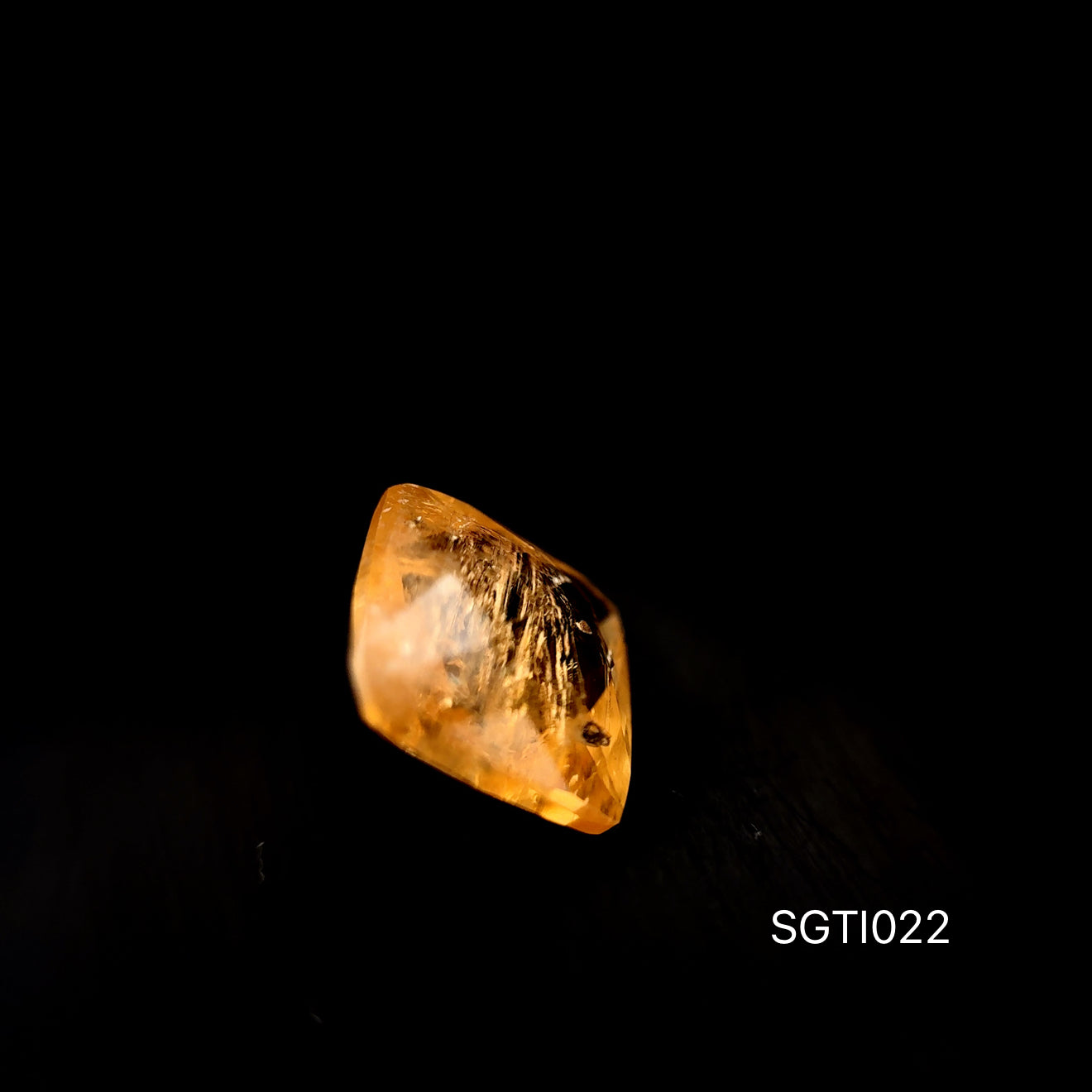 TOPACIO IMPERIAL CUSHION 4.195 CT/ 9.15 X 8.88 MM