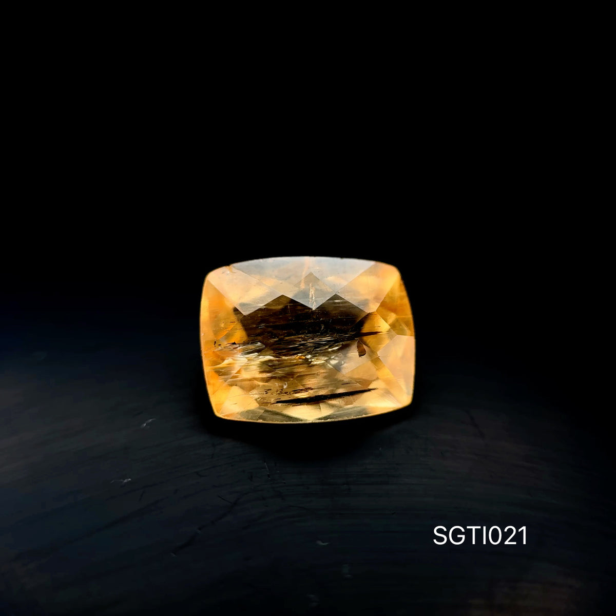 TOPACIO IMPERIAL CUSHION 4.97 CT/ 8.66 X 11.12 MM