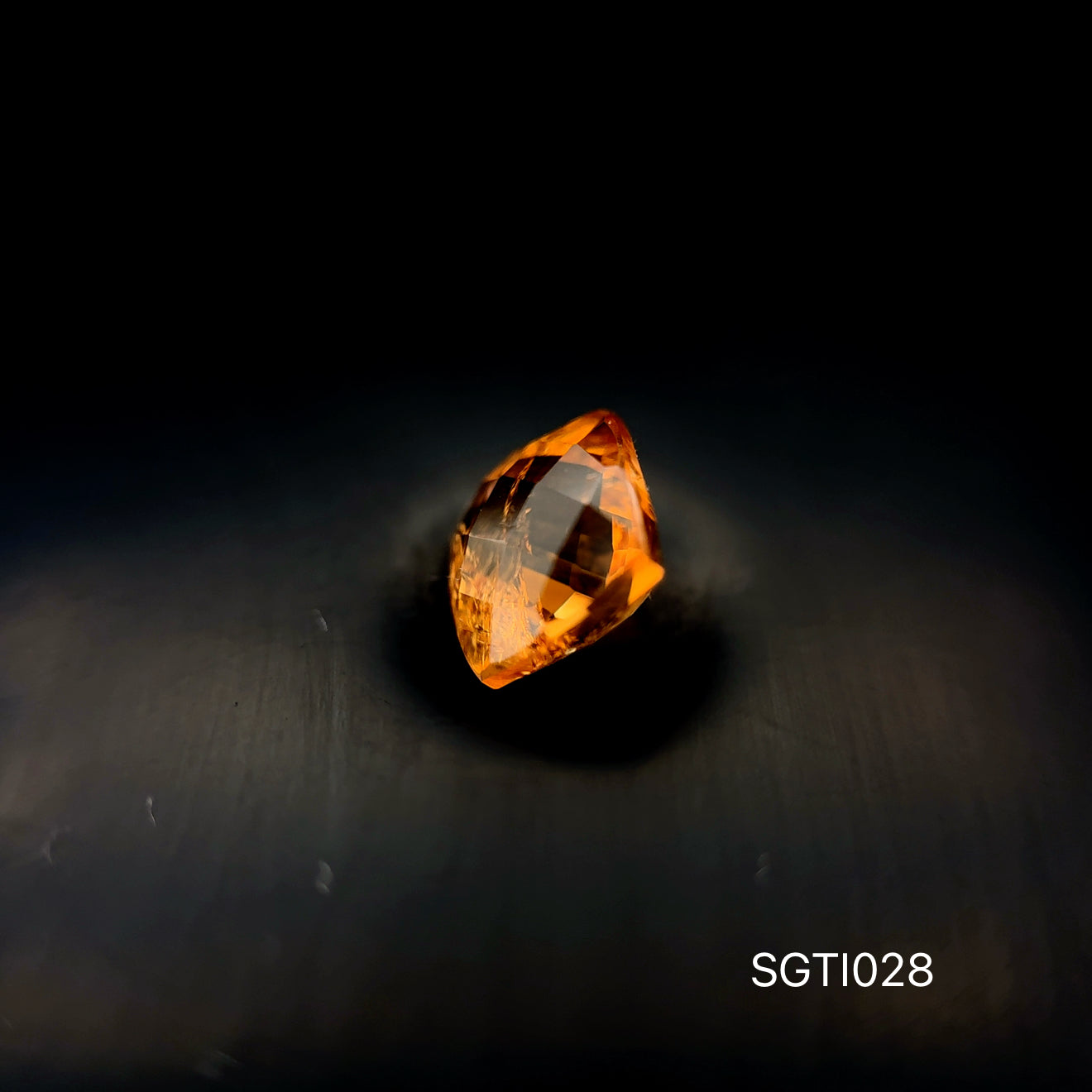 TOPACIO IMPERIAL CUSHION 1.67 CT/ 6.37 X 6.49 MM