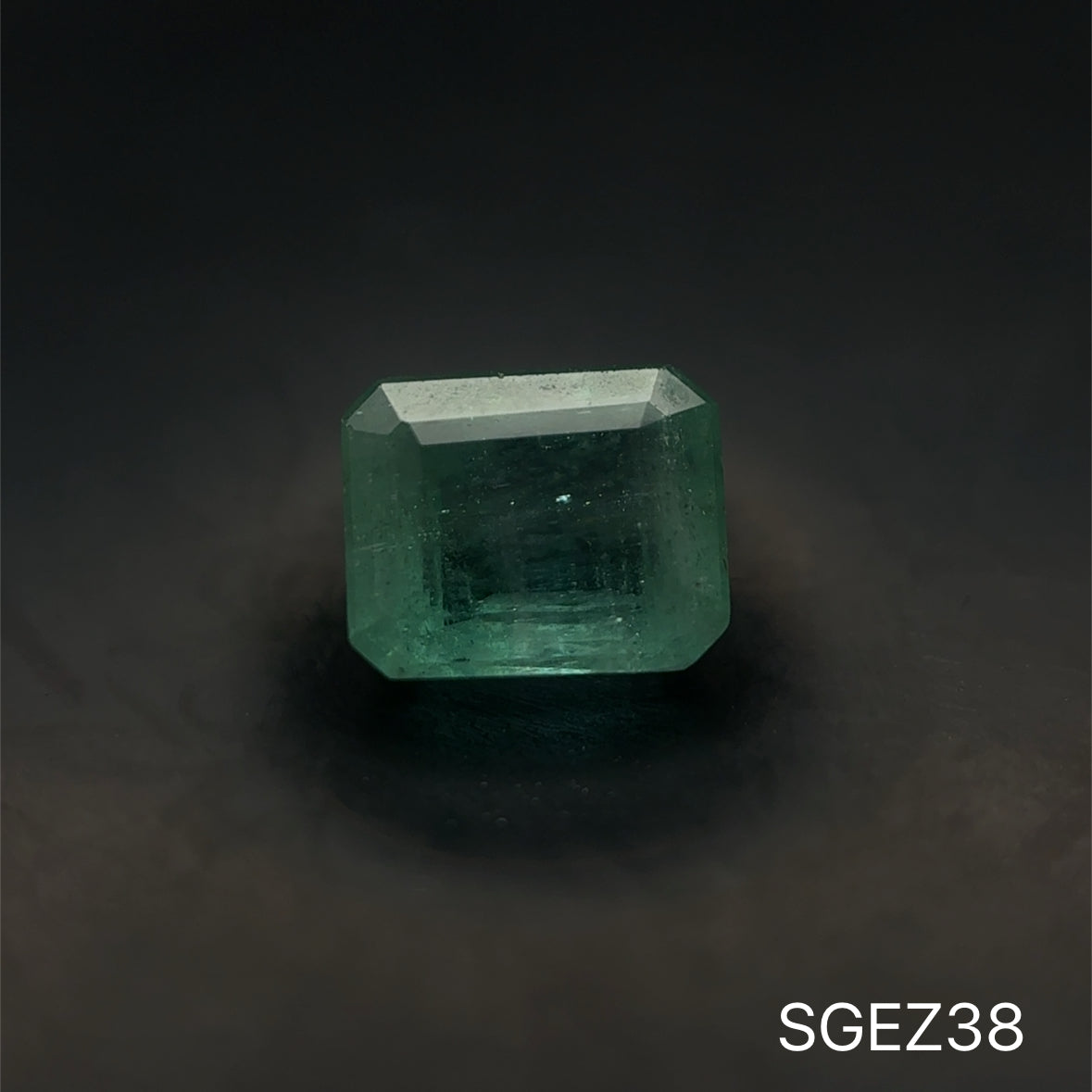 ESMERALDA ZAMBIA C.ESMERALDA 0.900 CTS 6 X 4.9 MM