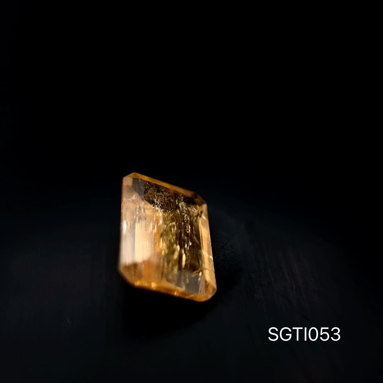 TOPACIO IMPERIAL ESMERALDA 3.78 CT/ 7.9 X 11 X 3.9 MM