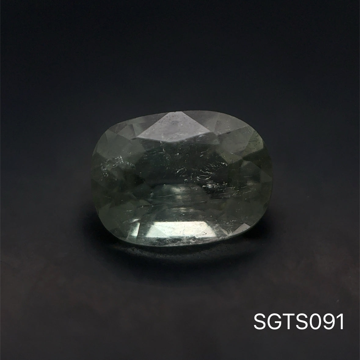 TURMALINA VERDE CUSHION 1.92 CTS 6.37 X 8.66 MM