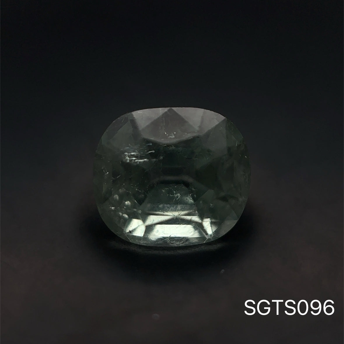 TURMALINA VERDE CUSHION 2.08 CTS 7.04 X 8.02 MM