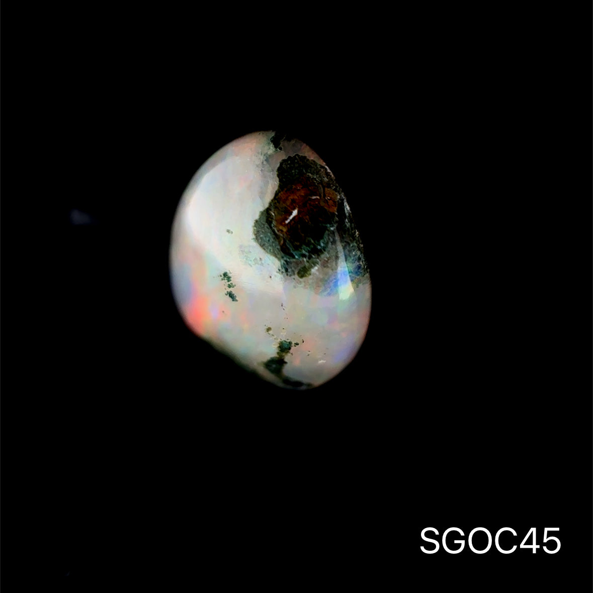OPALO ETIOPIA 3.60 CT/ 11.10 X 13.31 MM