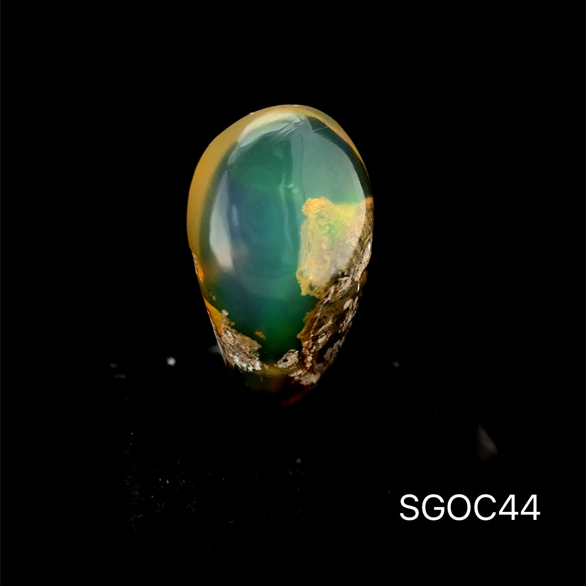 OPALO ETIOPIA 1.69 CT/ 7.39 X 13.24 MM