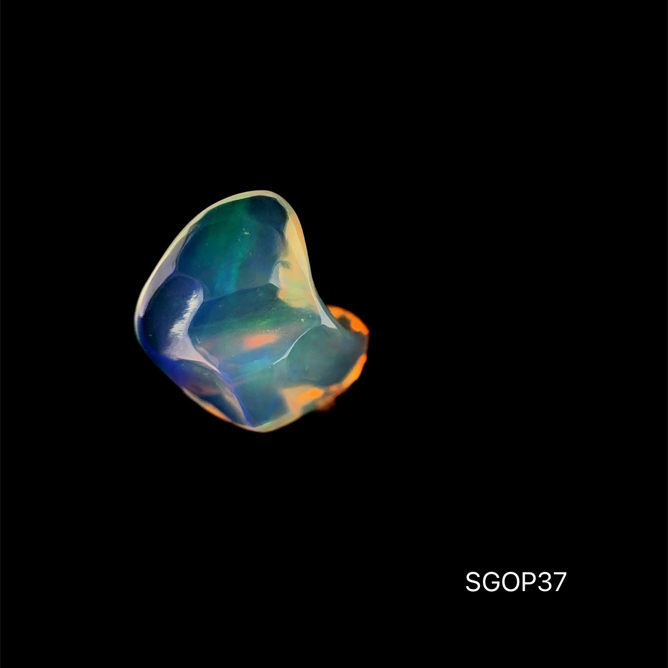 OPALO ETIOPIA 1.85 CTS 9.19 X 11.90 MM