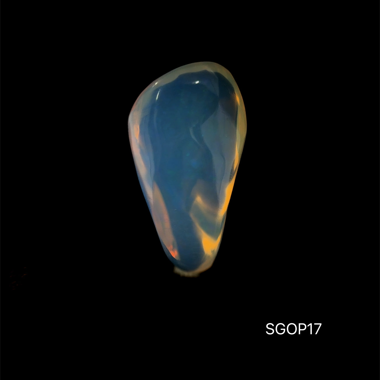 OPALO ETIOPIA 5.65 CTS 10.08 X 18.93 MM