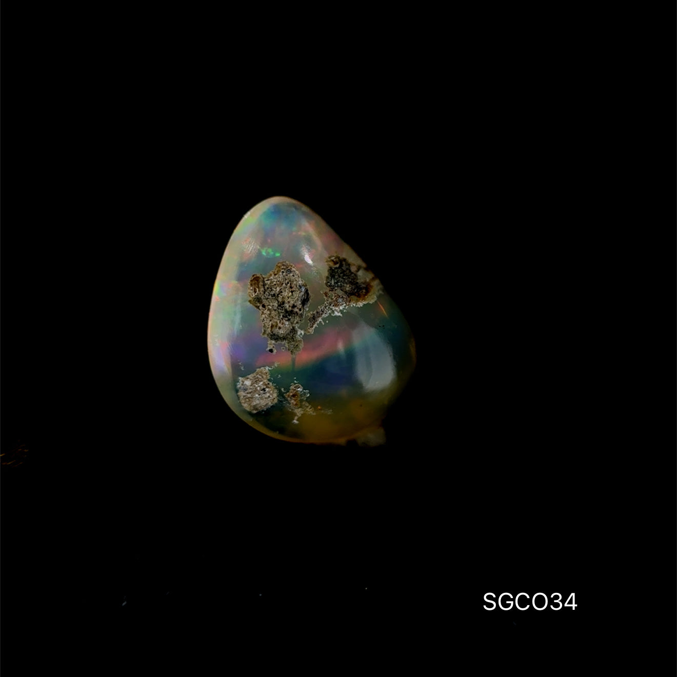 OPALO ETIOPIA 2.52 CTS 9.77 X 12.30 MM