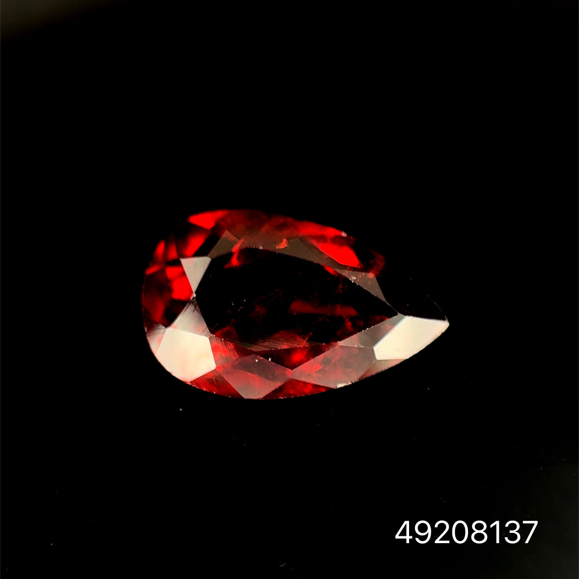 GRANATE PERA 5.78 CTS 9.20 X 14.77 MM