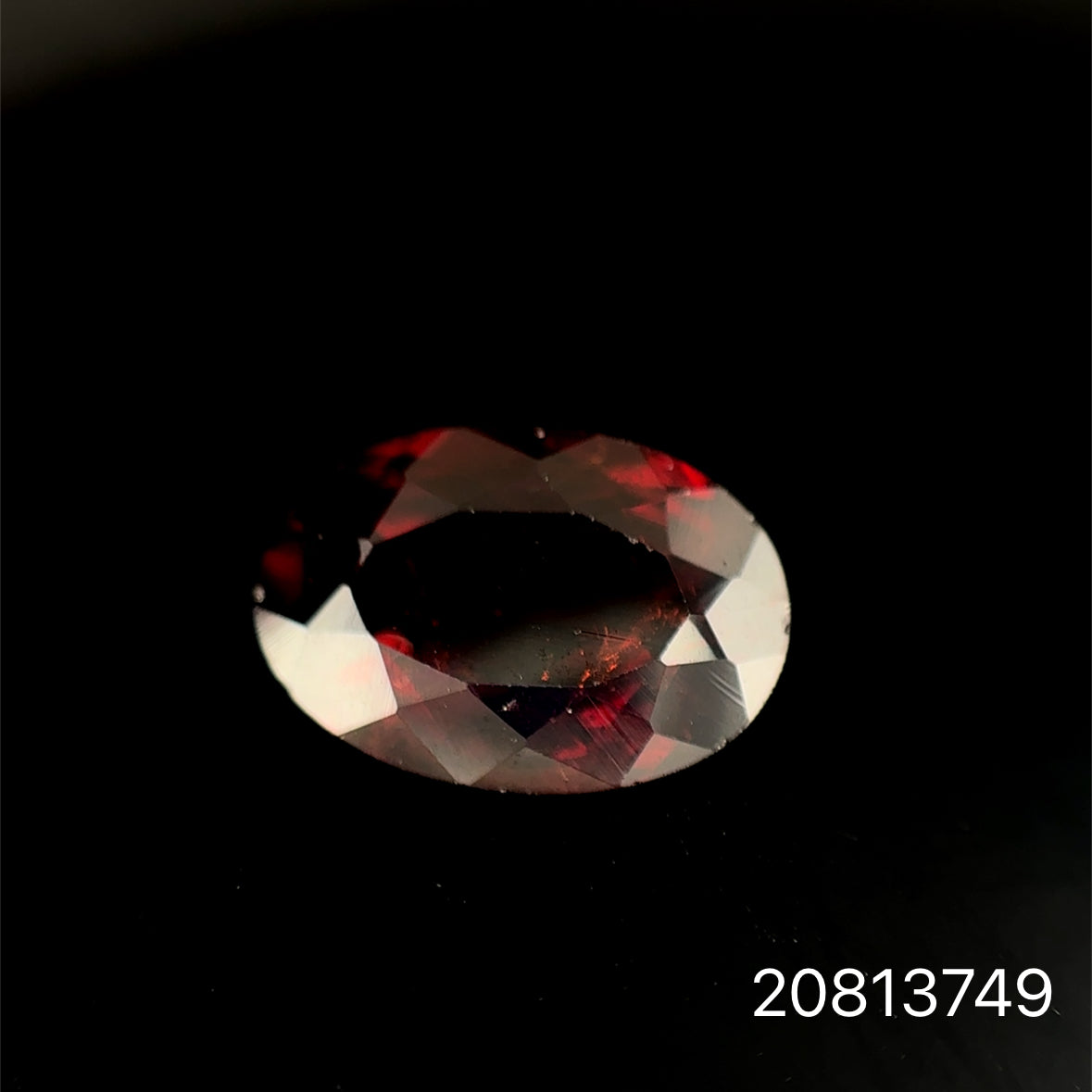 GRANATE PERA 7 CTS 9.65 X 13.93 MM