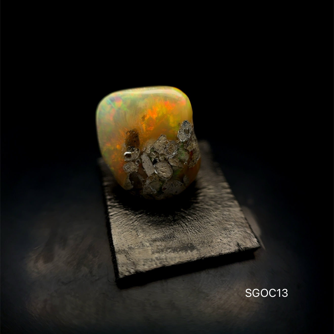 OPALO ETIOPIA 5.45 CTS 12.53 X 14.78 MM