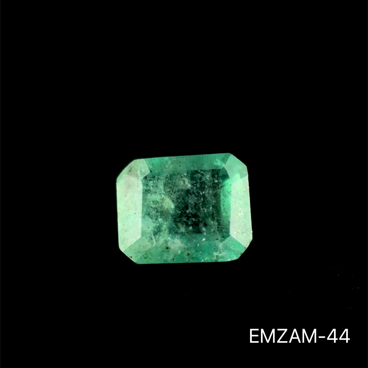 ESMERALDA ZAMBIA ESMERALDA 0.690 CTS 4.55 X 5.69 MM