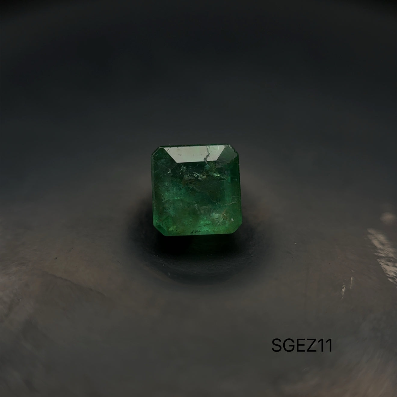 ESMERALDA ZAMBIA C.ASSCHER 0.930 CTS 5.3 X 5.4 MM